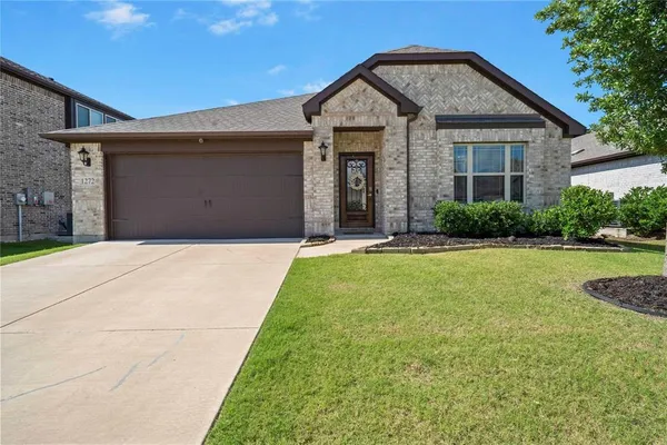 $2,750 | 1272 Sumner Street, Aubrey, TX 76227