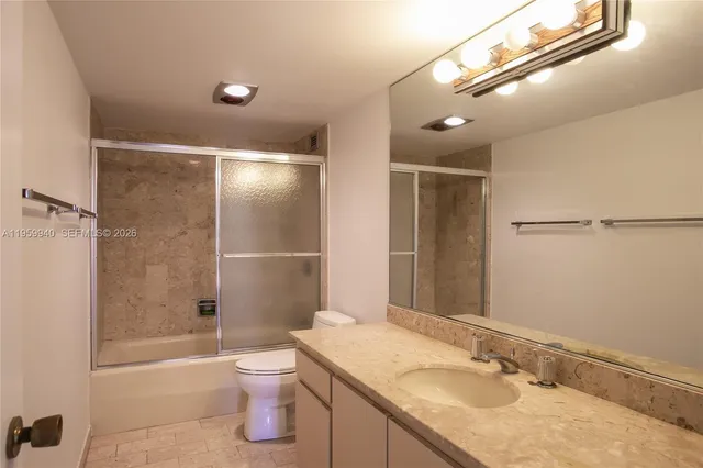 $4,500 | 1800 Northeast 114th Street, Unit 1704, Miami, FL 33181