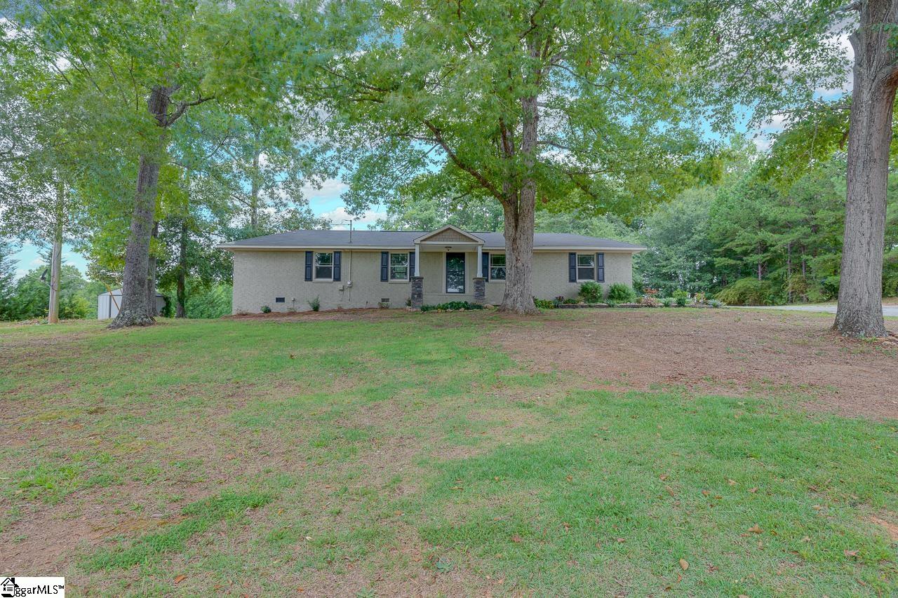 827 5 Forks Road Liberty, SC 29657 - Photo 3 of 28
