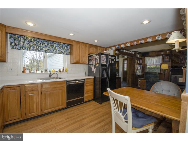 617 Minshall Road Springfield, PA 19064 - Photo 8 of 20 Kitchen