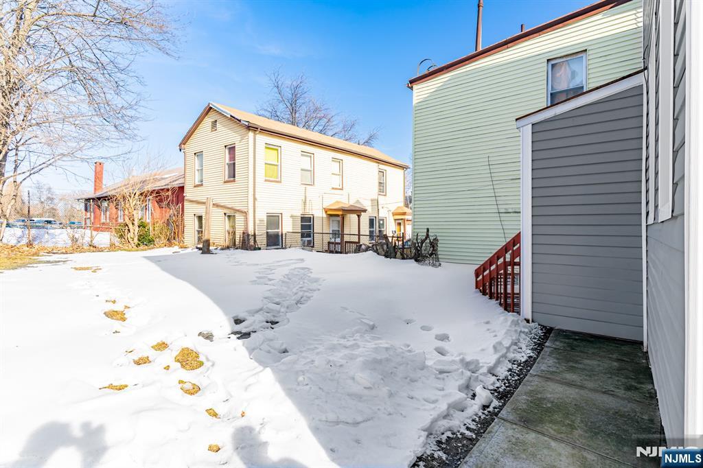 209 Taylor Street Orange, NJ 07050 - Photo 15 of 18