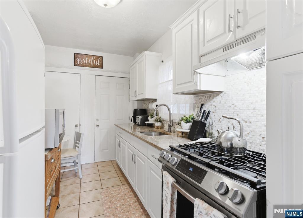 209 Taylor Street Orange, NJ 07050 - Photo 7 of 18