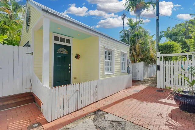 $3,595,000 | 510 Margaret Street, Key West, FL 33040