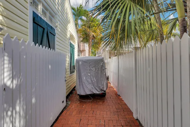$3,595,000 | 510 Margaret Street, Key West, FL 33040