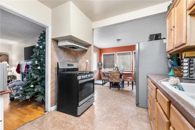 $1,100,000 | 10004 San Fernando Road, Pacoima, CA 91331