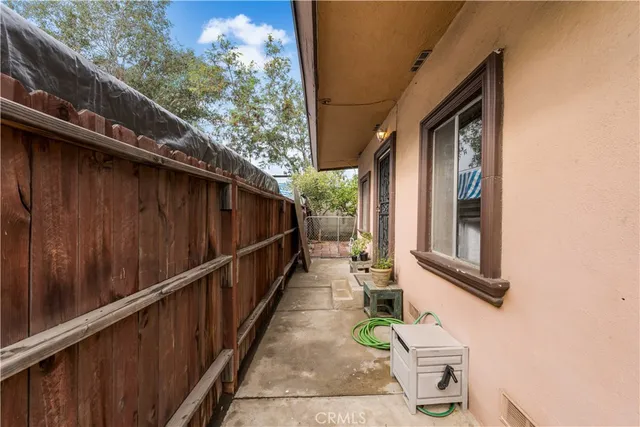 $1,100,000 | 10004 San Fernando Road, Pacoima, CA 91331