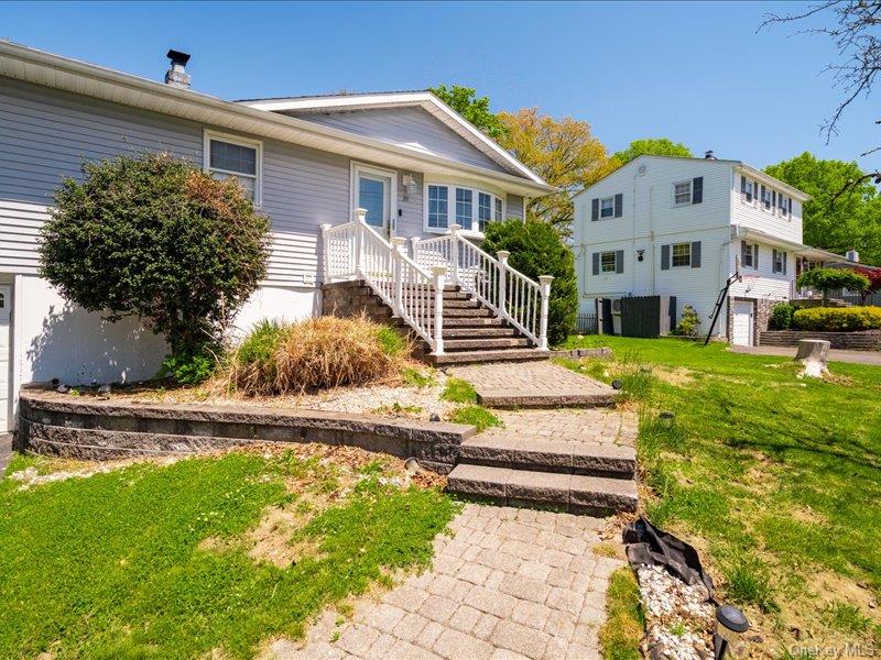 35 Maple Lane Monroe, NY 10950 - Photo 2 of 39