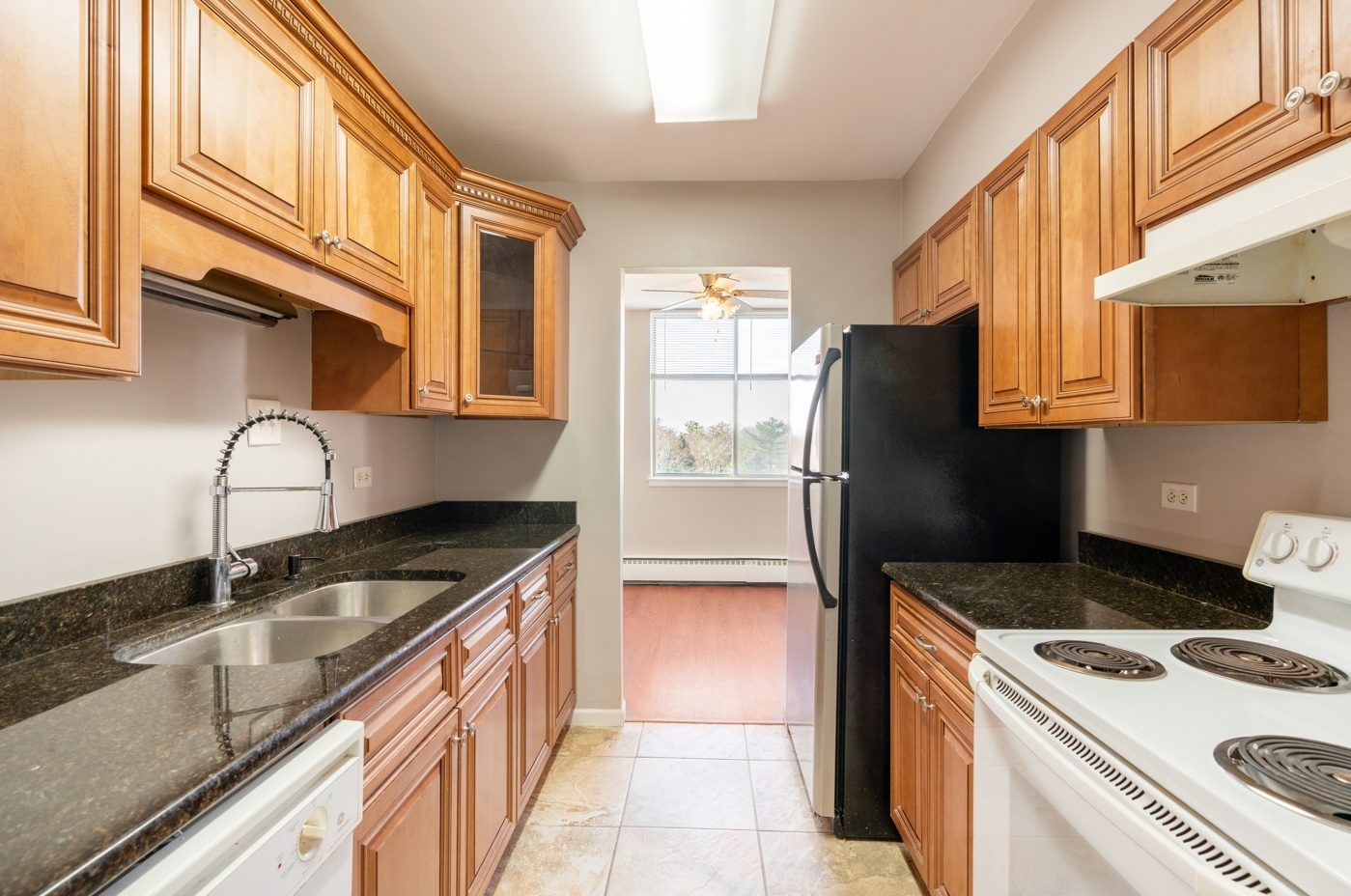 225 South Rohlwing Road, Unit 615 Palatine, IL 60074 - Photo 8 of 18 Gallery Image 8