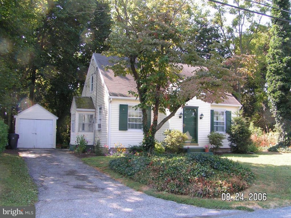308-310 Shultz Road Lancaster, PA 17603 - Photo 1 of 3 Gallery Image 1