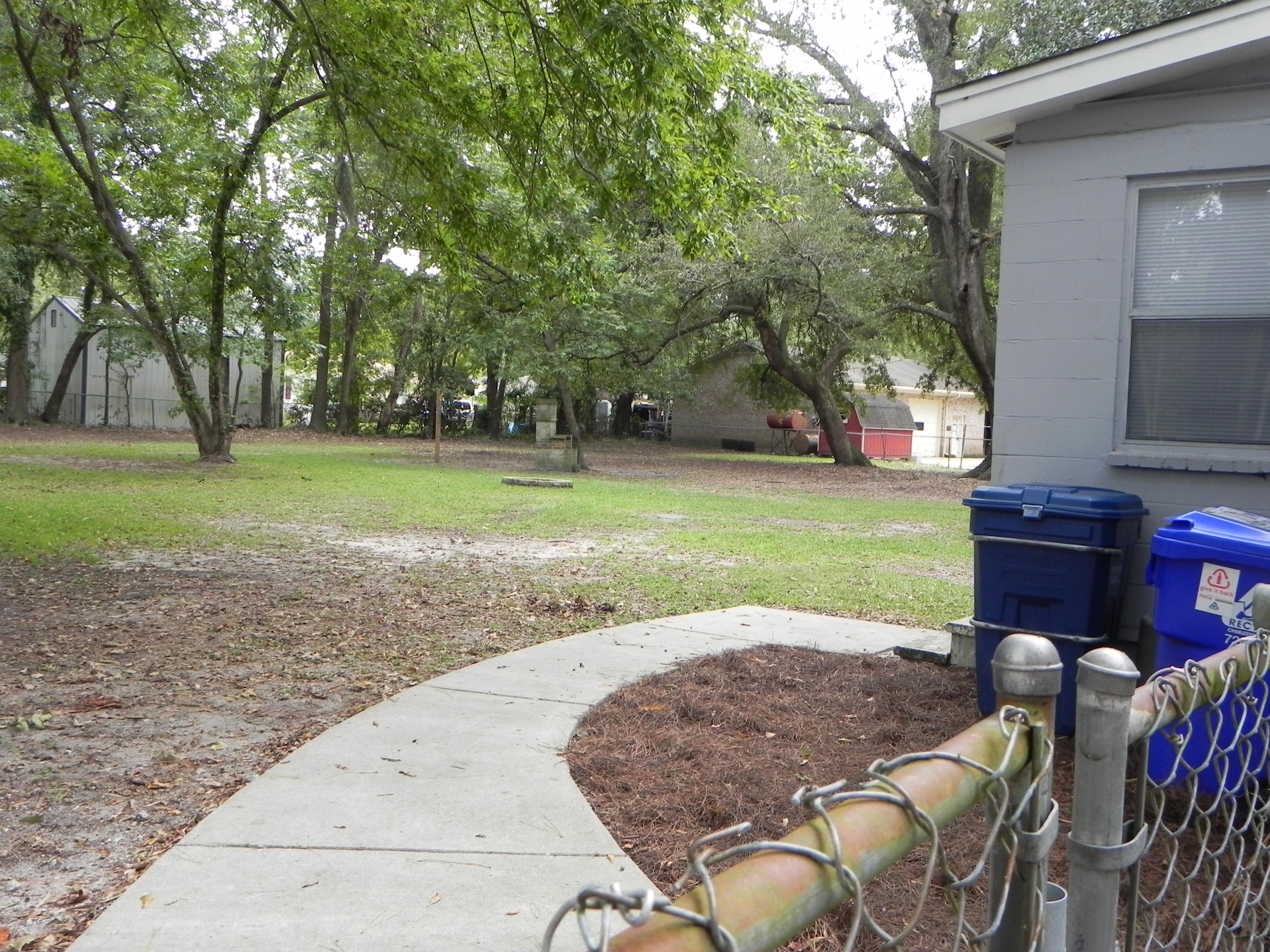 1829 Old Parsonage Road Charleston, SC 29414 - Photo 41 of 45 Sidewalk to back door.
