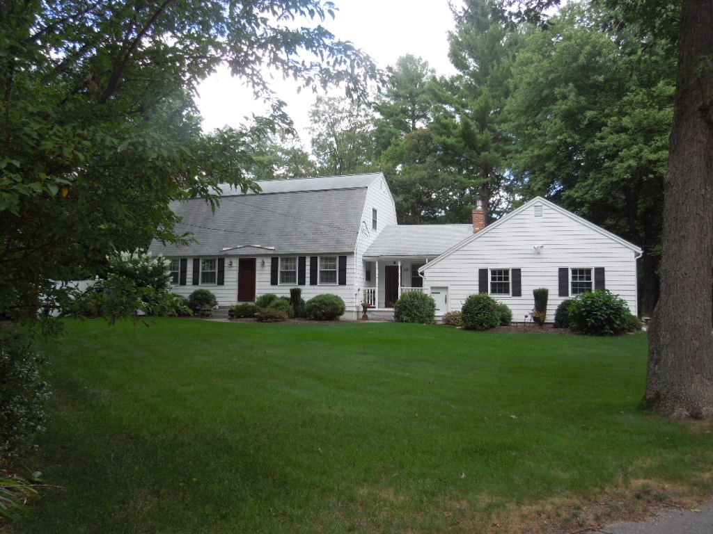 19 Old Homestead Road Westford, MA 01886 - Photo 1 of 28 Gallery Image 1