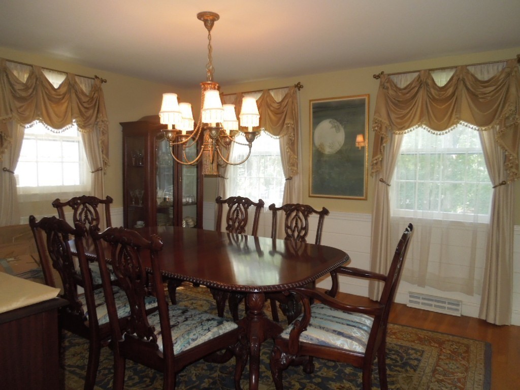 19 Old Homestead Road Westford, MA 01886 - Photo 7 of 28 Gallery Image 7