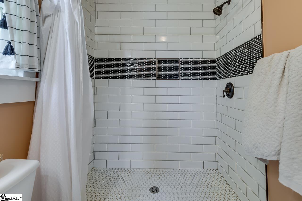 511 Blue Ridge Street Easley, SC 29640 - Photo 30 of 36 Gallery Image 30