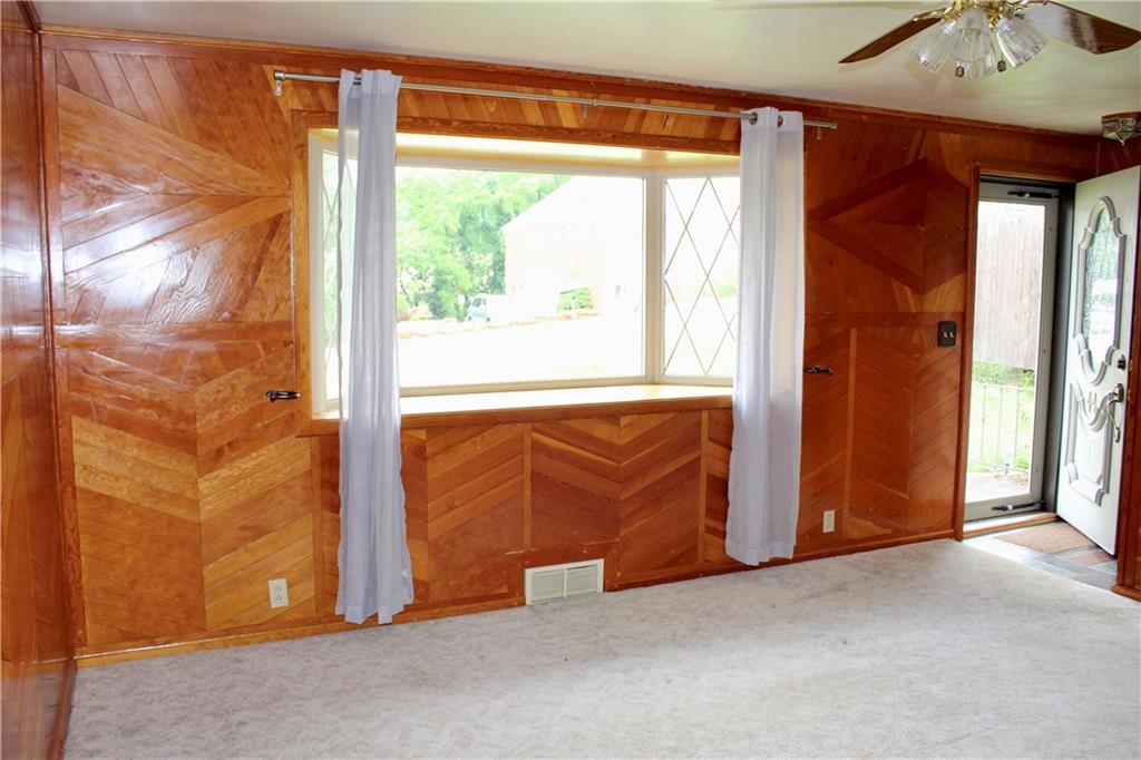 44 Hilltop Acres Road Washington, PA 15301 - Photo 6 of 25 Gallery Image 6