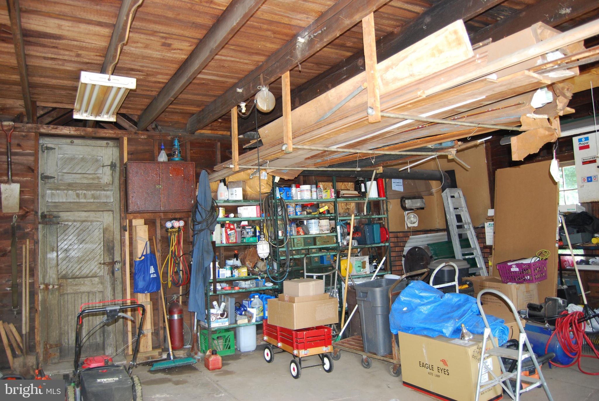 409 Kings Highway Mickleton, NJ 08056 - Photo 11 of 34 Garage Interior