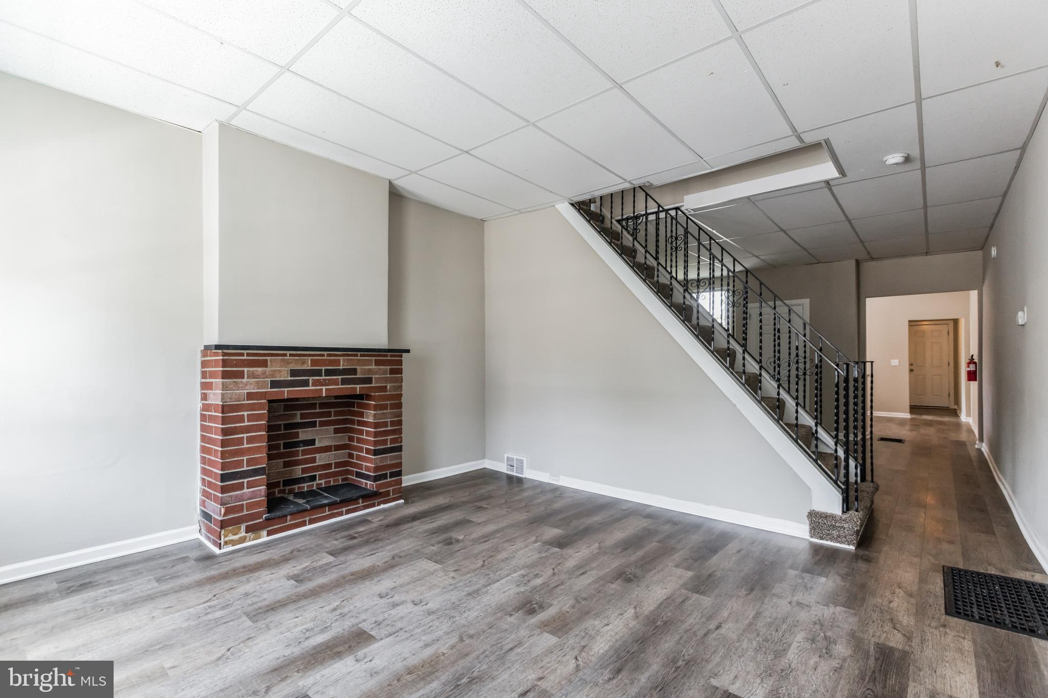 237 3rd Street Gloucester City, NJ 08030 - Photo 5 of 32