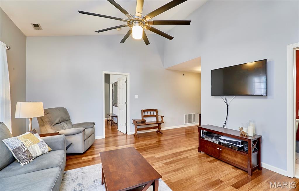 11087 Gravois Road, Unit 302 St. Louis, MO 63126 - Photo 8 of 31