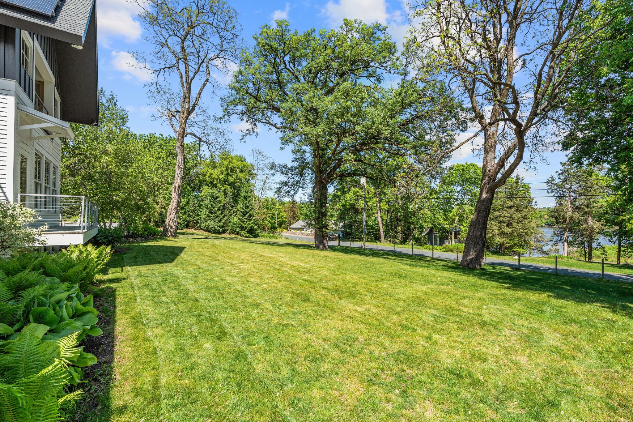 7521 River Road Inver Grove Heights, MN 55076 - Photo 11 of 135
