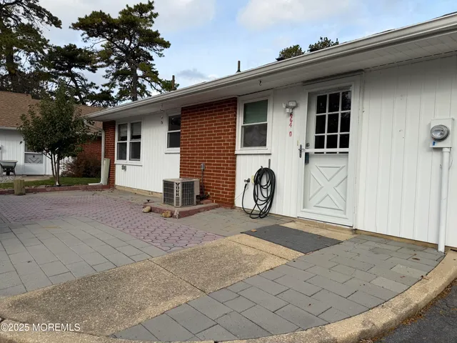a view of a car garage