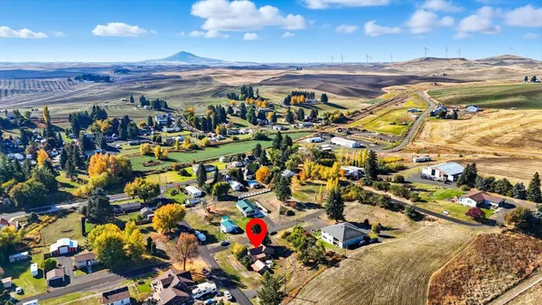 $279,000 | 602 West Bartlett Street, Oakesdale, WA 99158