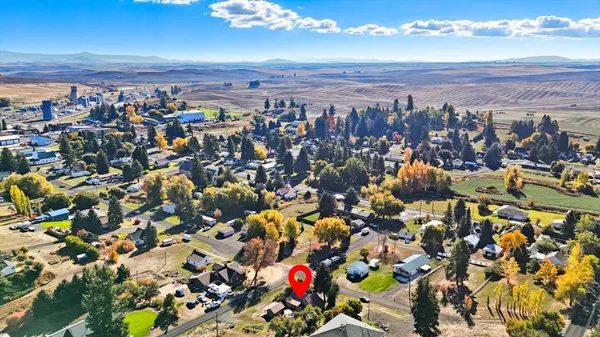 $279,000 | 602 West Bartlett Street, Oakesdale, WA 99158