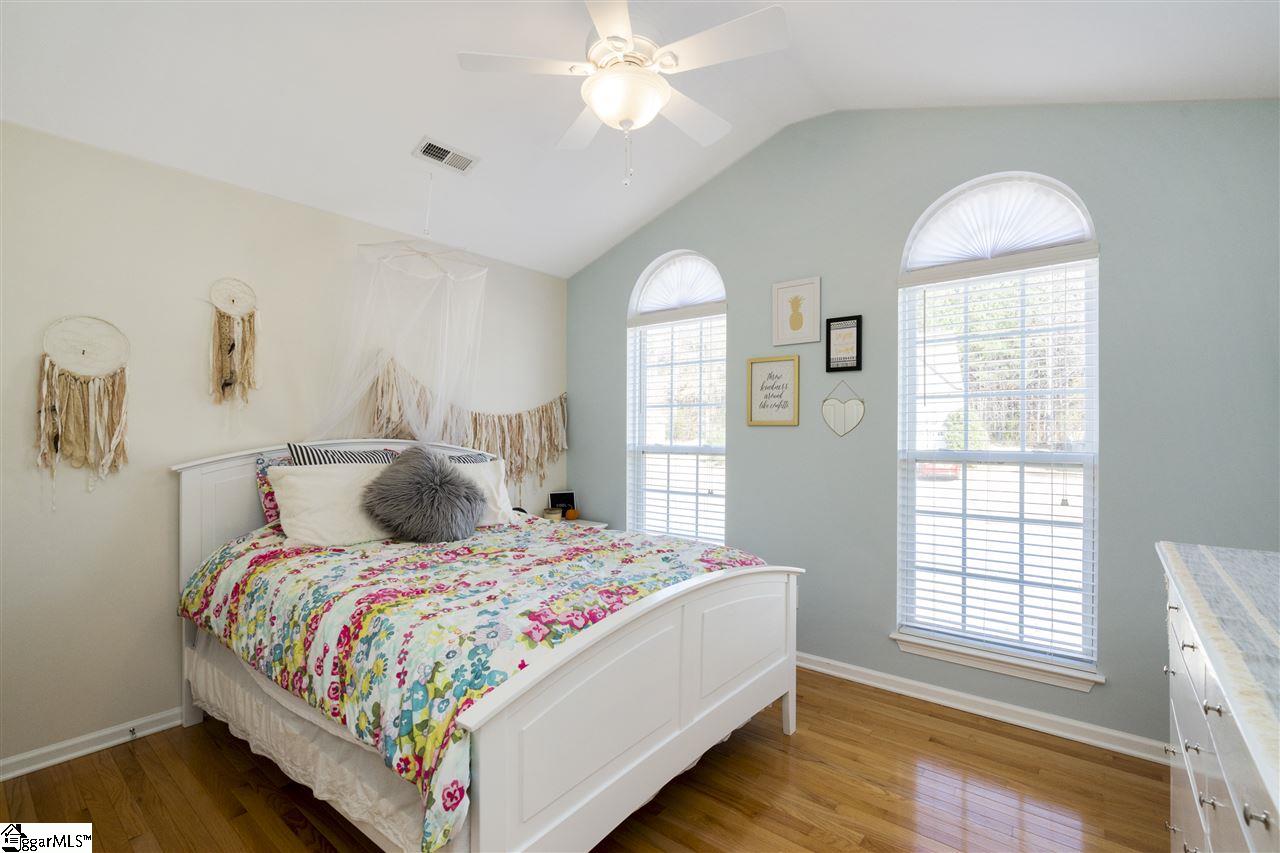 315 Amberleaf Way Simpsonville, SC 29681 - Photo 14 of 28 Gallery Image 14