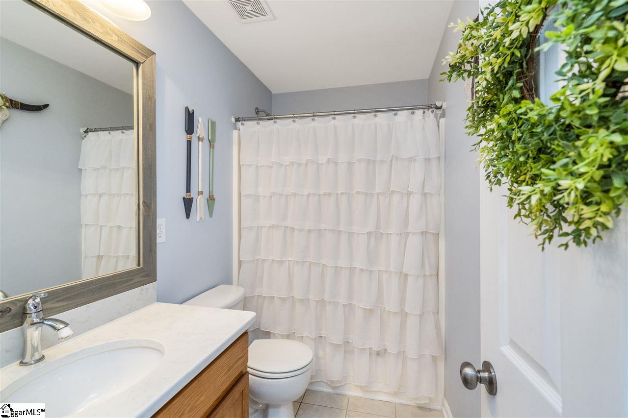 315 Amberleaf Way Simpsonville, SC 29681 - Photo 15 of 28 Gallery Image 15