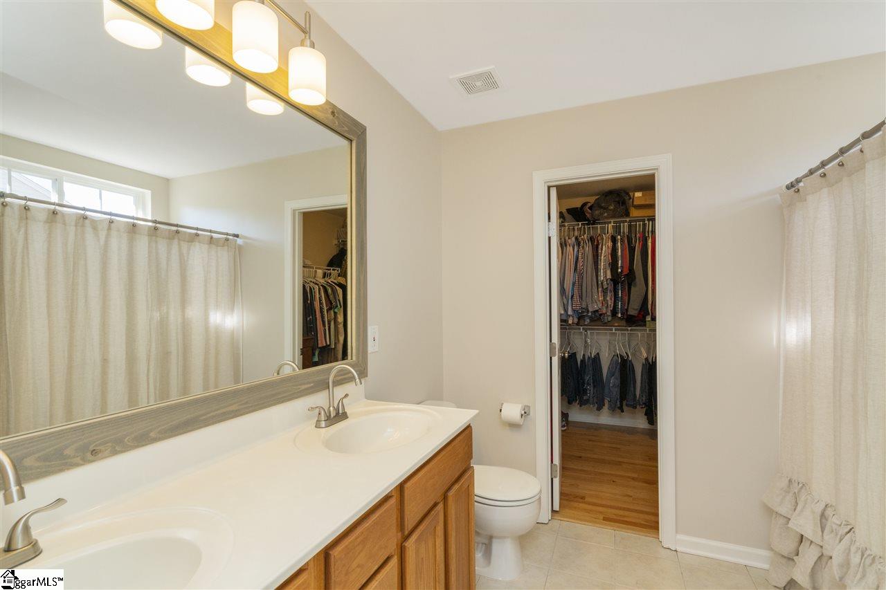 315 Amberleaf Way Simpsonville, SC 29681 - Photo 16 of 28 Gallery Image 16