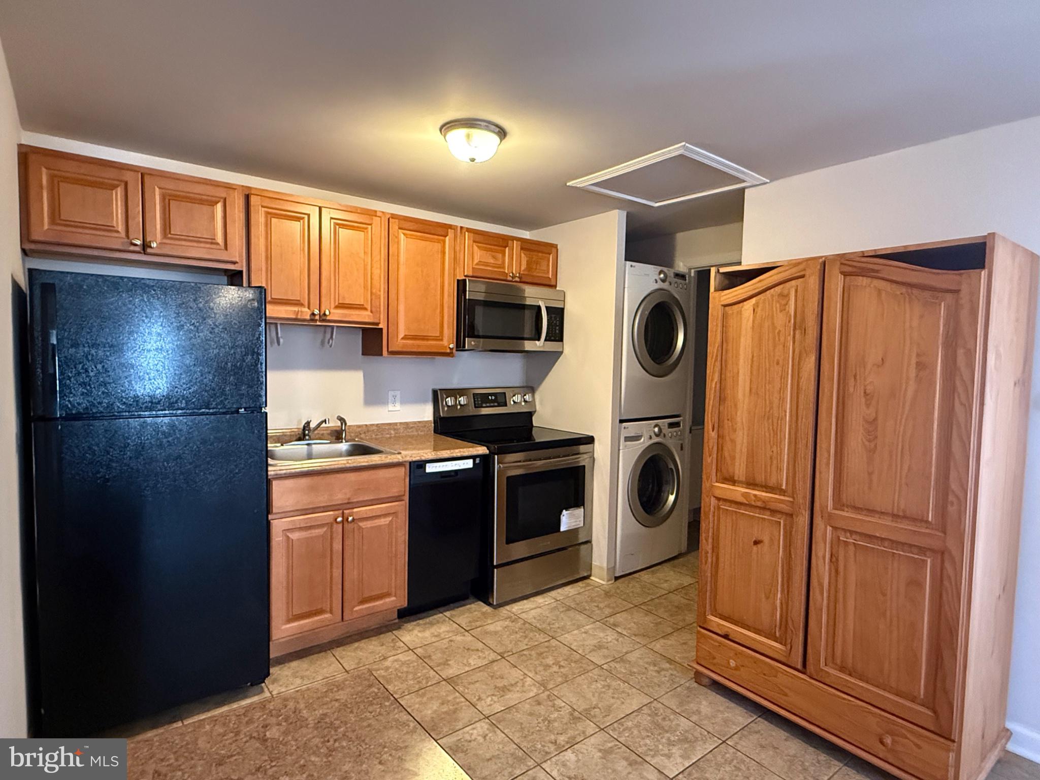 3140 Concord Road, Unit C Aston, PA 19014 - Photo 2 of 8 Gallery Image 2