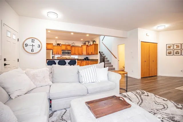 $540,000 | 1108 Sigafoos Avenue Northwest, Orting, WA 98360