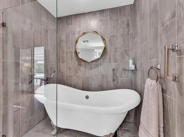 $1,200,000 | 68-3747 Kimo Nui Street, Waikoloa, HI 96738