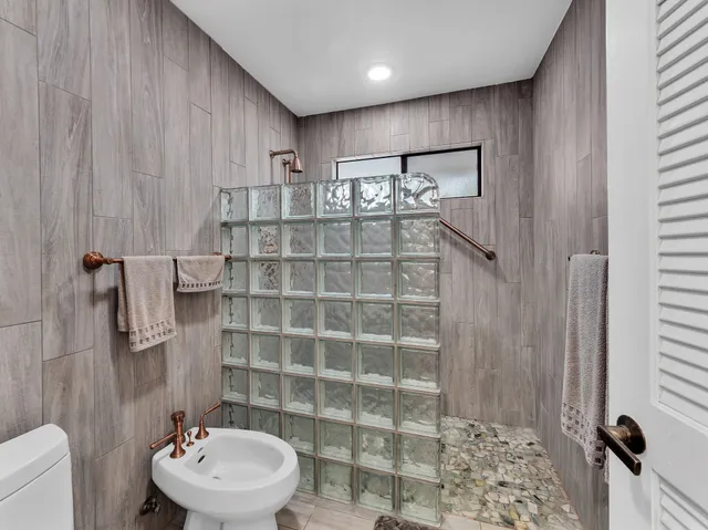 $1,200,000 | 68-3747 Kimo Nui Street, Waikoloa, HI 96738