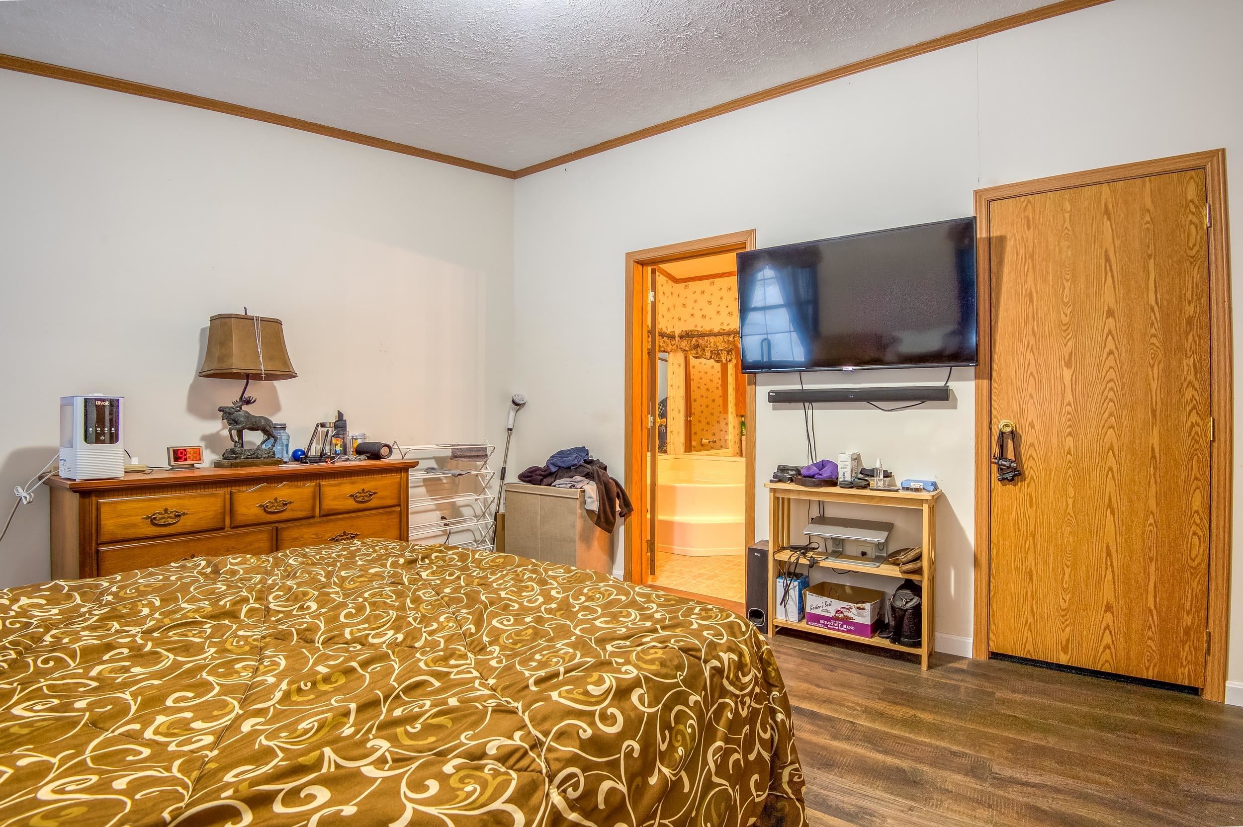 6 Butternut Lane Tamworth, NH 03886 - Photo 32 of 37