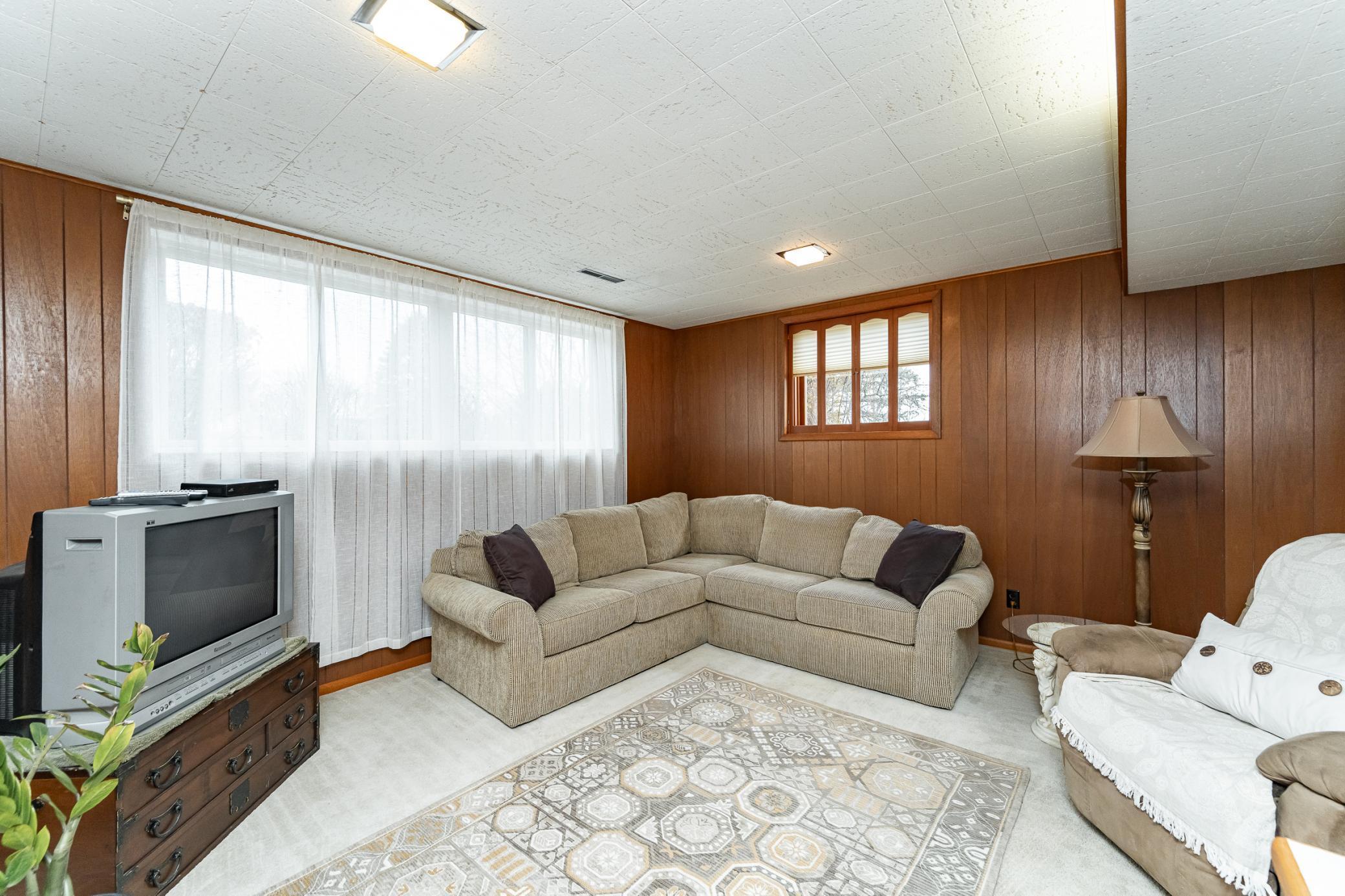 1073 Forest Hills Drive Southwest Rochester, MN 55902 - Photo 24 of 29