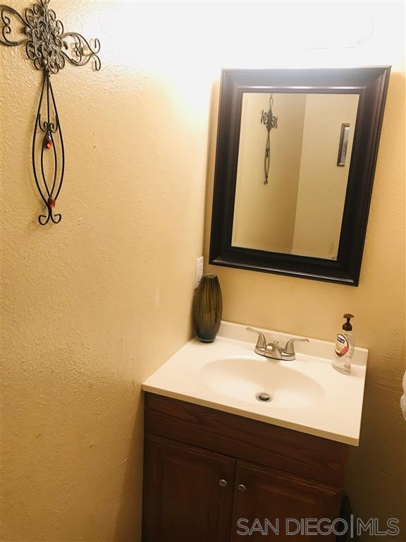 646 Pecos Street Spring Valley, CA 91977 - Photo 5 of 23 Gallery Image 5