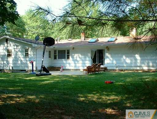 12 Whitewood Road Edison, NJ 08820 - Photo 8 of 8