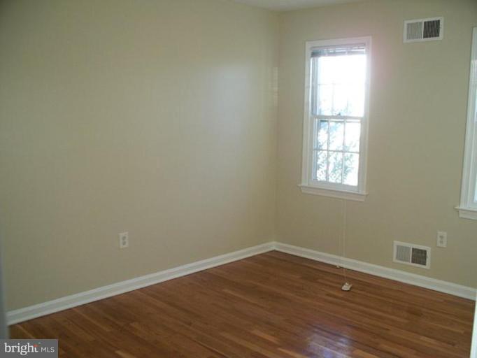 13513 Middlevale Lane Silver Spring, MD 20906 - Photo 4 of 15 Bedroom #3