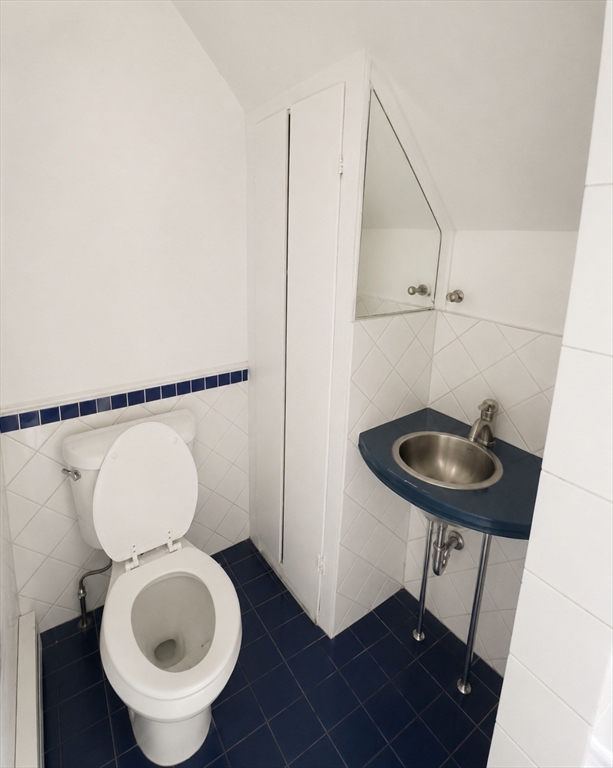 29 Birch Street Saugus, MA 01906 - Photo 16 of 30