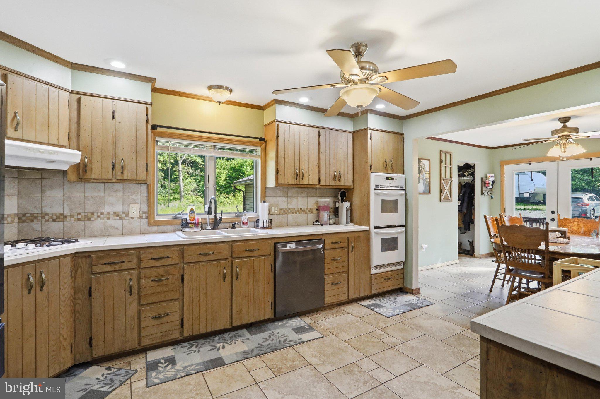 711 Sampson Rock Road Frostburg, MD 21532 - Photo 10 of 50