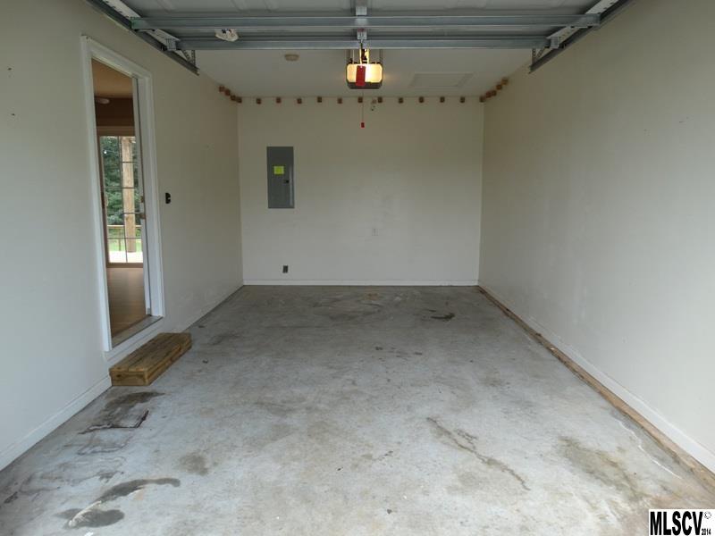 309 Cape Hickory Road Hickory, NC 28601 - Photo 11 of 23 Gallery Image 11