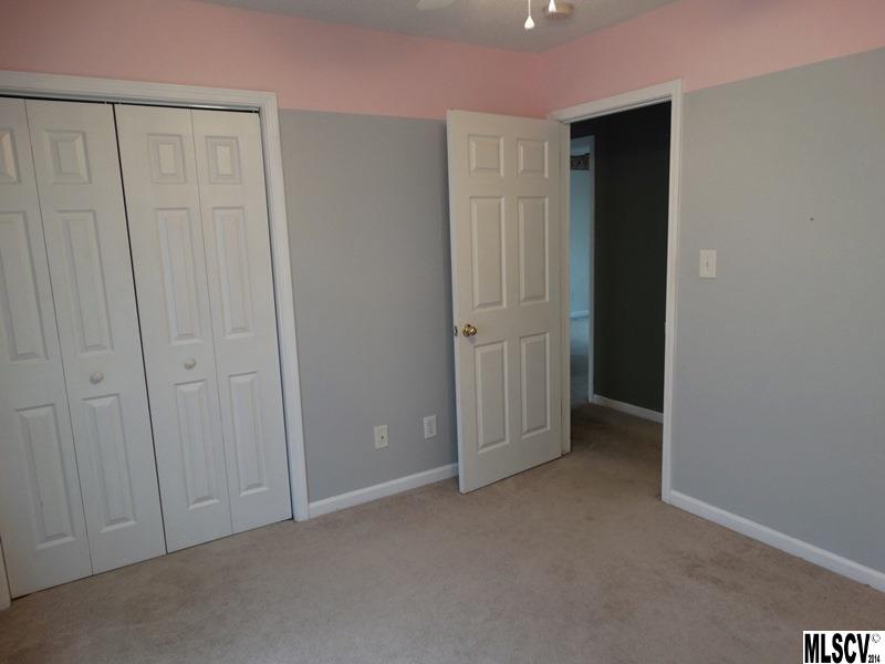 309 Cape Hickory Road Hickory, NC 28601 - Photo 6 of 23 Gallery Image 6