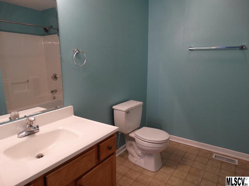 309 Cape Hickory Road Hickory, NC 28601 - Photo 9 of 23 Gallery Image 9