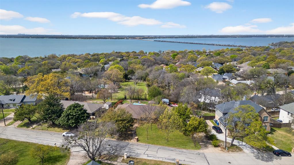 902 South Alamo Road Rockwall, TX 75087 - Photo 9 of 35