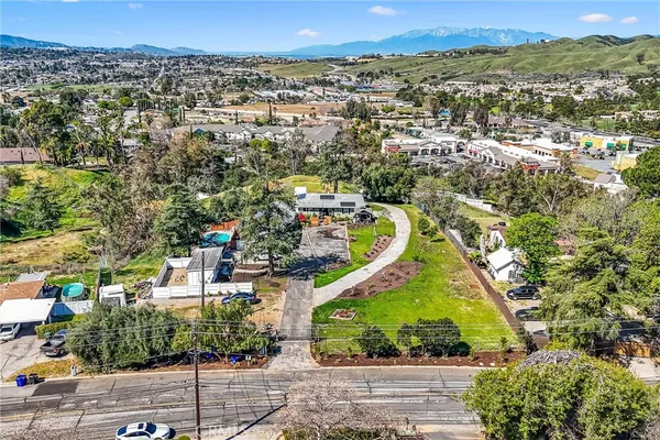 $1,095,000 | 33574 Washington Drive, Yucaipa, CA 92399