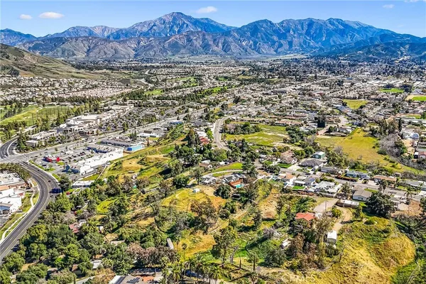 $1,095,000 | 33574 Washington Drive, Yucaipa, CA 92399