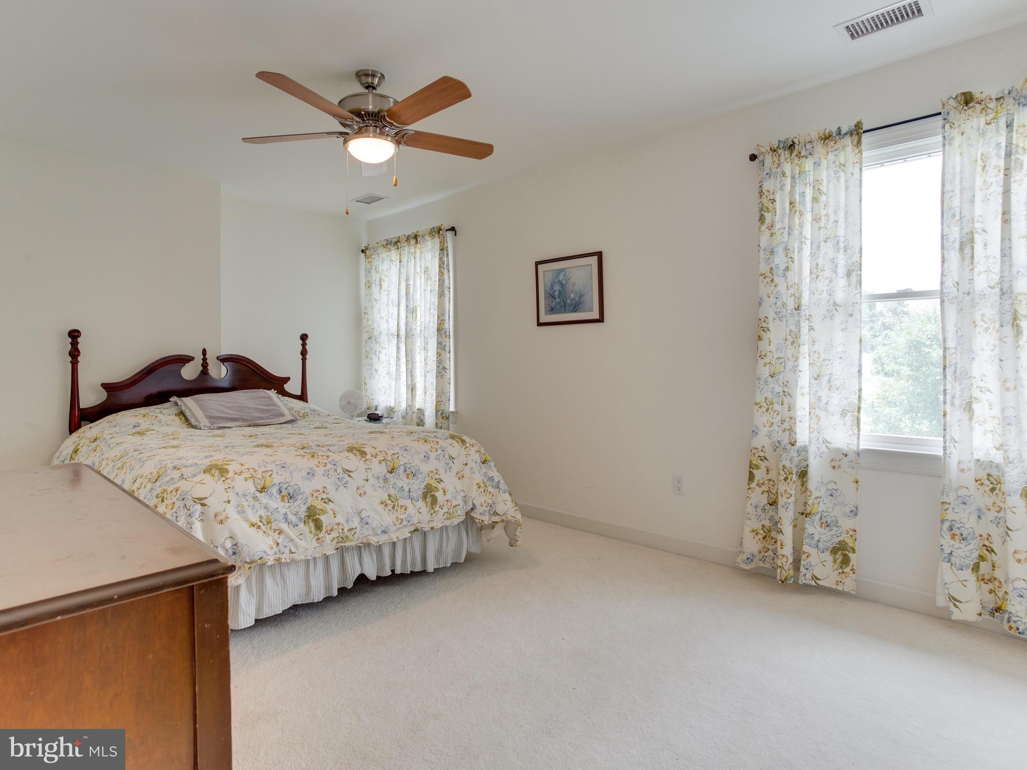 5970 Little Road Lothian, MD 20711 - Photo 30 of 60 Bedroom 1: Lots of room and shunshine!
