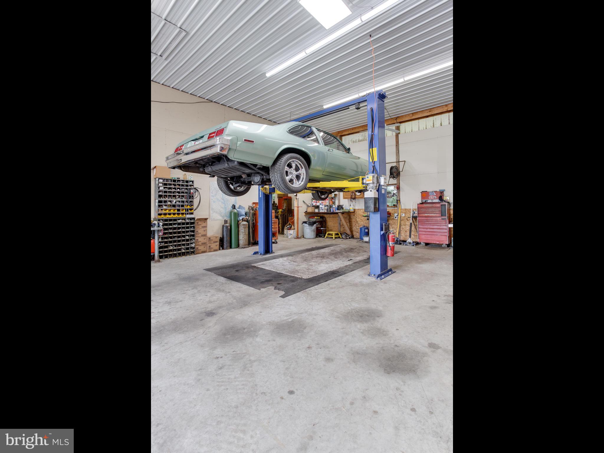 5970 Little Road Lothian, MD 20711 - Photo 52 of 60 Car lift can come with the property!