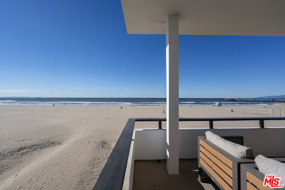 1 Eastwind Street, Unit 201 Marina del Rey, CA 90292 - Photo 29 of 40 a view of roof deck