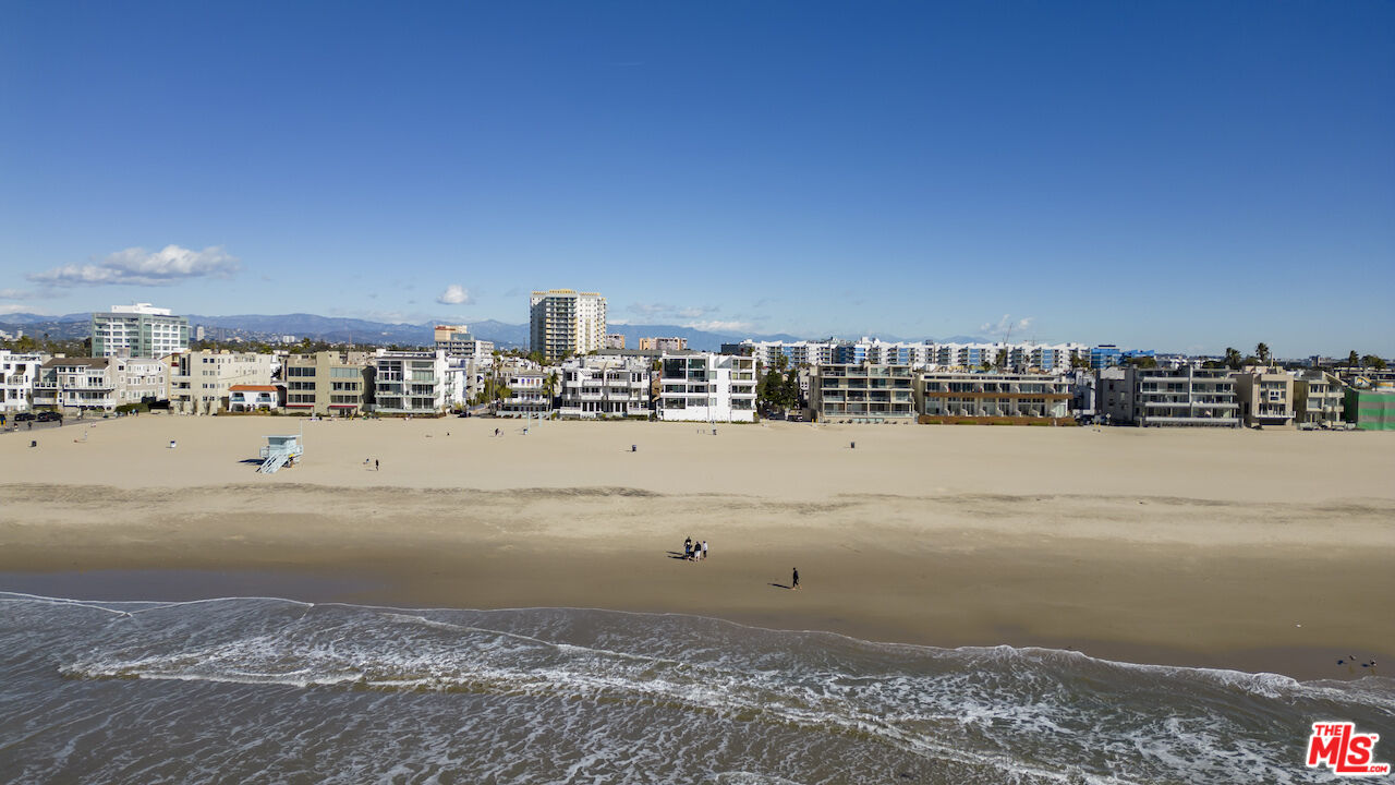 1 Eastwind Street, Unit 201 Marina del Rey, CA 90292 - Photo 35 of 40