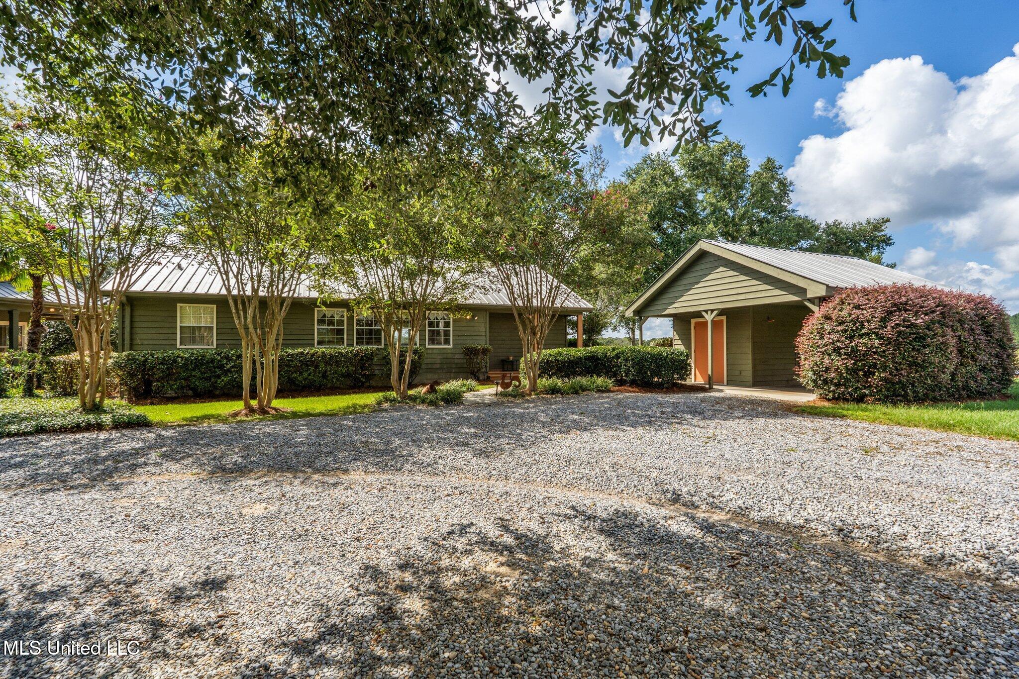 81 James Jarrell Road Carriere, MS 39426 - Photo 23 of 36 016